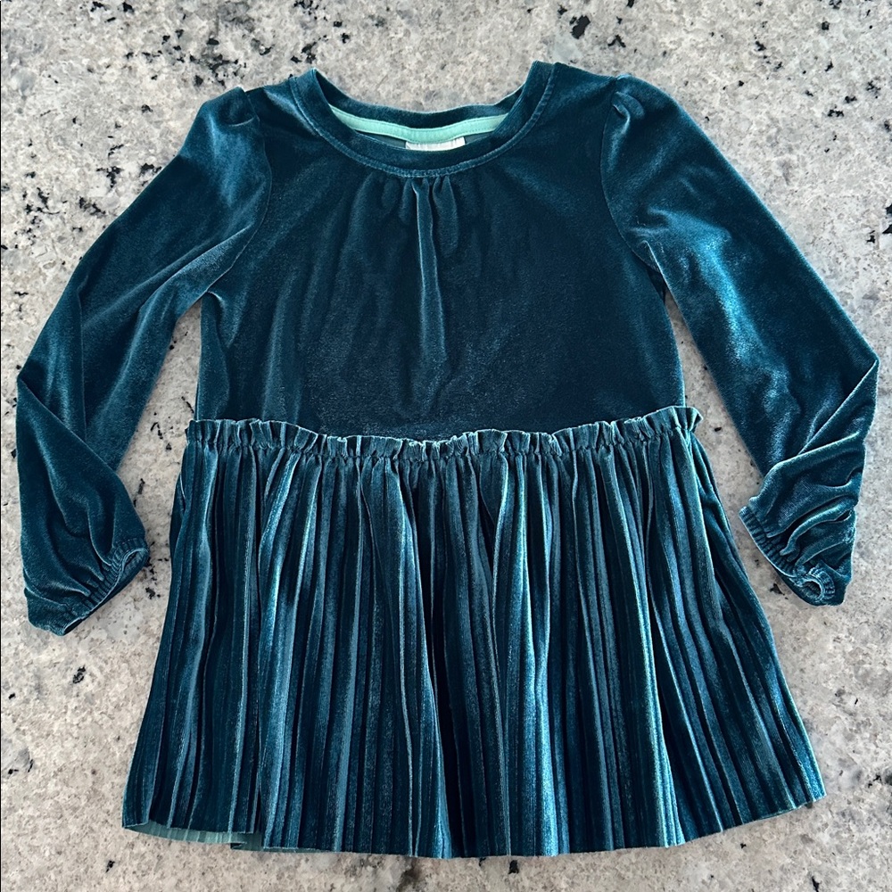 Girls cat and jack velvet peplum top long sleeve 4T
